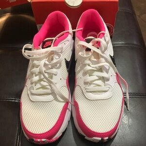 Women’s Nike Air Max SC 9 1/2